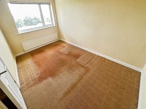 Bedroom- click for photo gallery